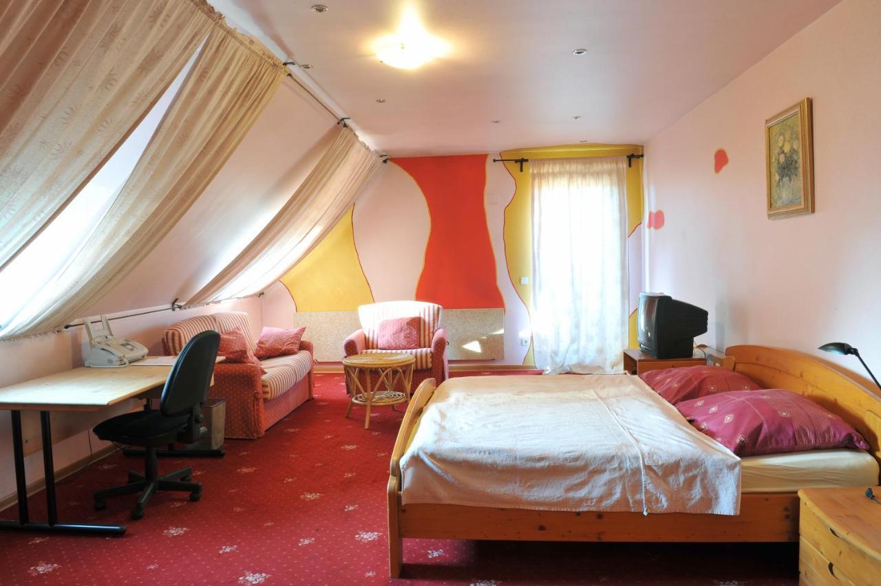 Hotel Gostilna In Prenocisca Brancurnik à Prevalje Extérieur photo