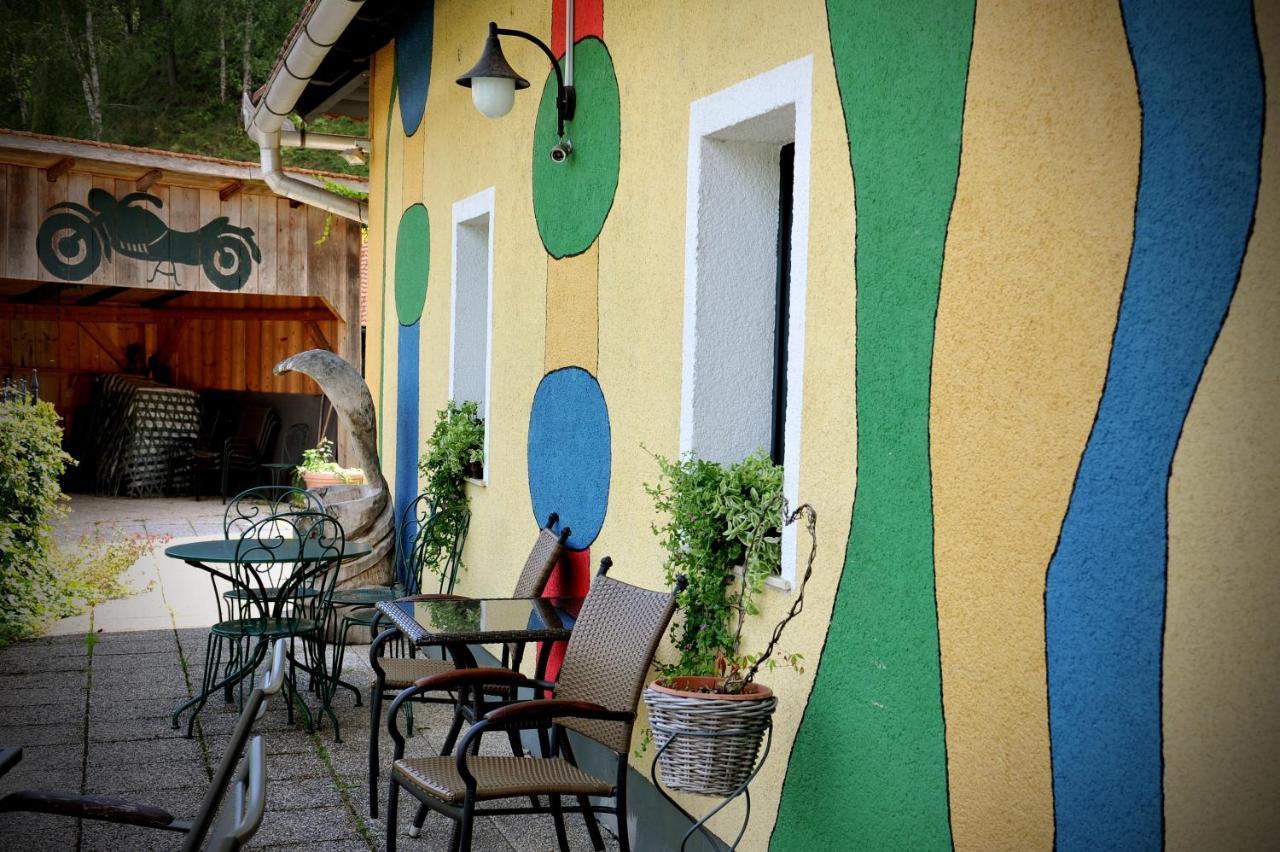 Hotel Gostilna In Prenocisca Brancurnik à Prevalje Extérieur photo