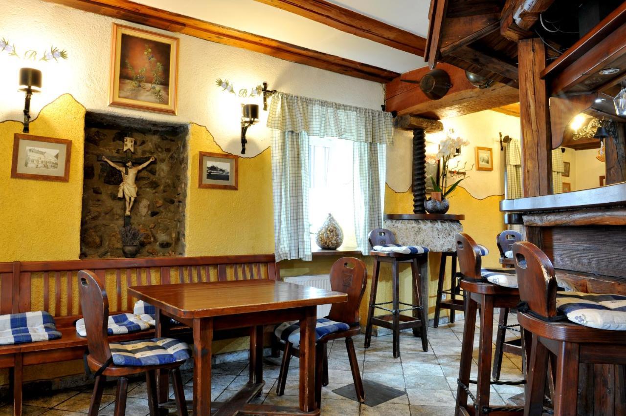 Hotel Gostilna In Prenocisca Brancurnik à Prevalje Extérieur photo